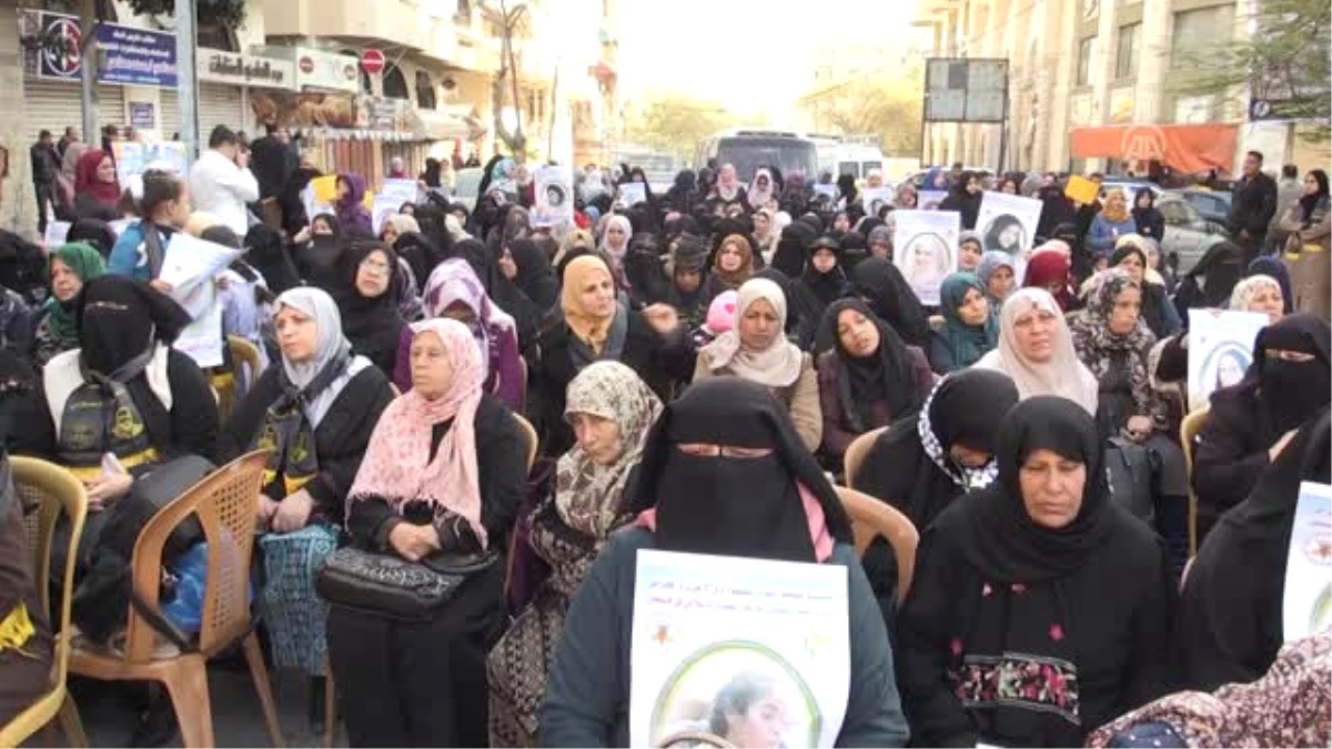 Filistinli Tutuklulara Destek Gösterisi