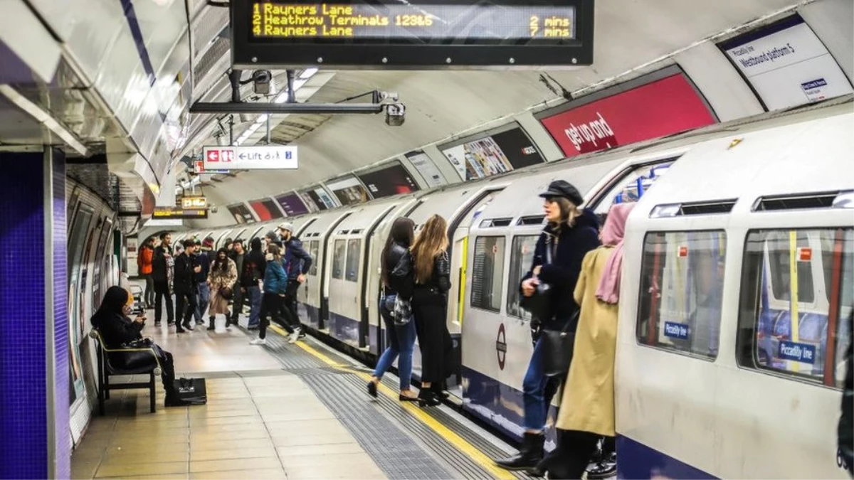 Londra Metrosunda Makinistlerin Aldığı Maaş Dudak Uçuklattı