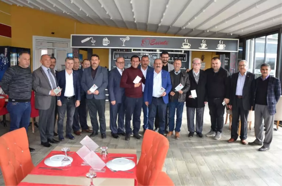 MHP Milas İlçe Başkanlığı\'ndan Geçmiş Dönem Başkanlarına Plaket