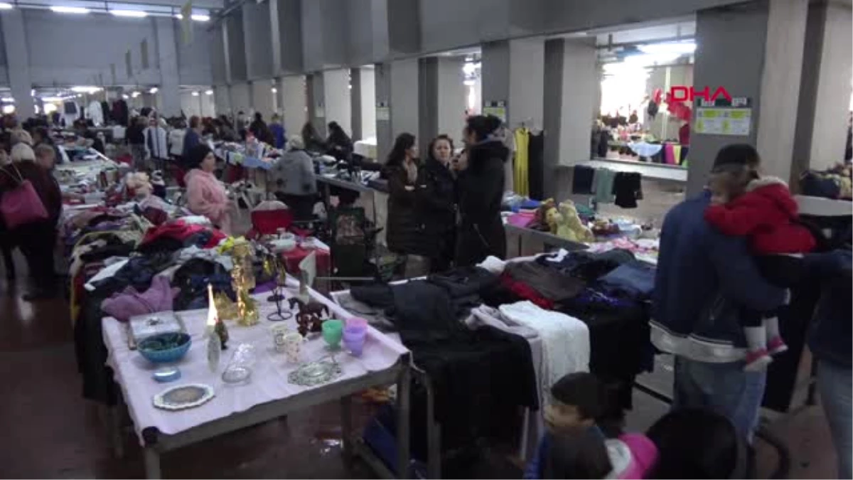 Muğla Noel Pazarında, Yabancı Uyruklu Kadınlar Stant Açtı