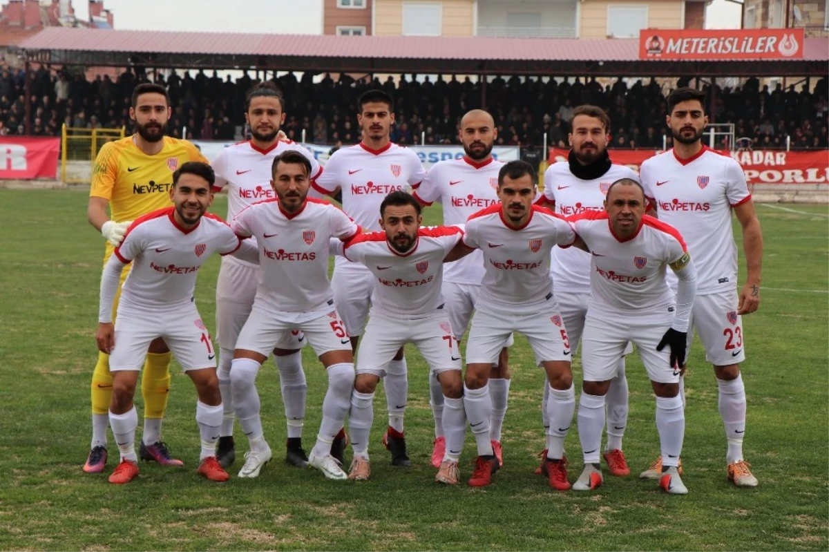 Nevşehir Belediyespor Ligin İlk Devresini Lider Tamamladı