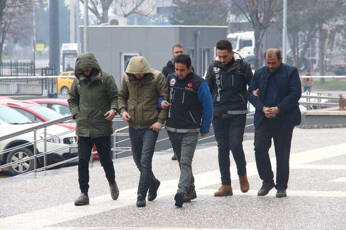 Otomobilde Uyuşturucu Kullanan 3 Kişi Adliyeye Sevkedildi