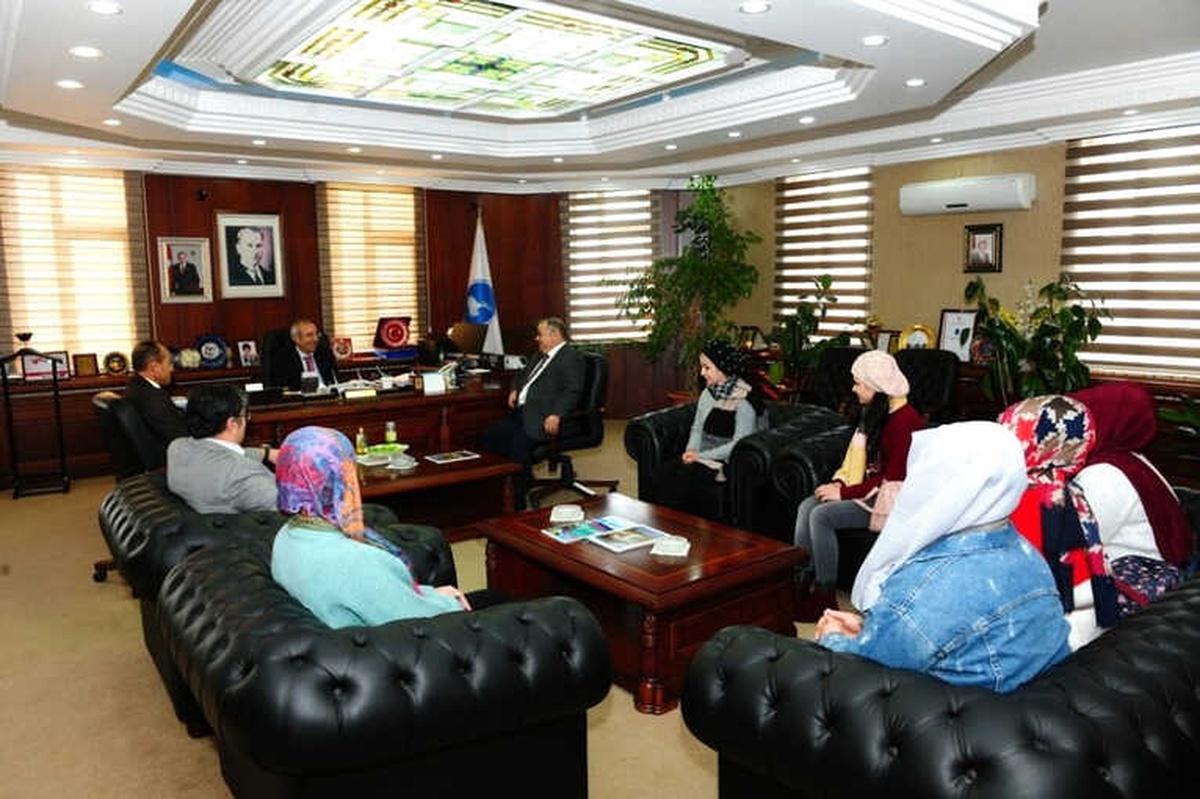 Rektör Battal, Kerküklü Öğrencileri Kabul Etti
