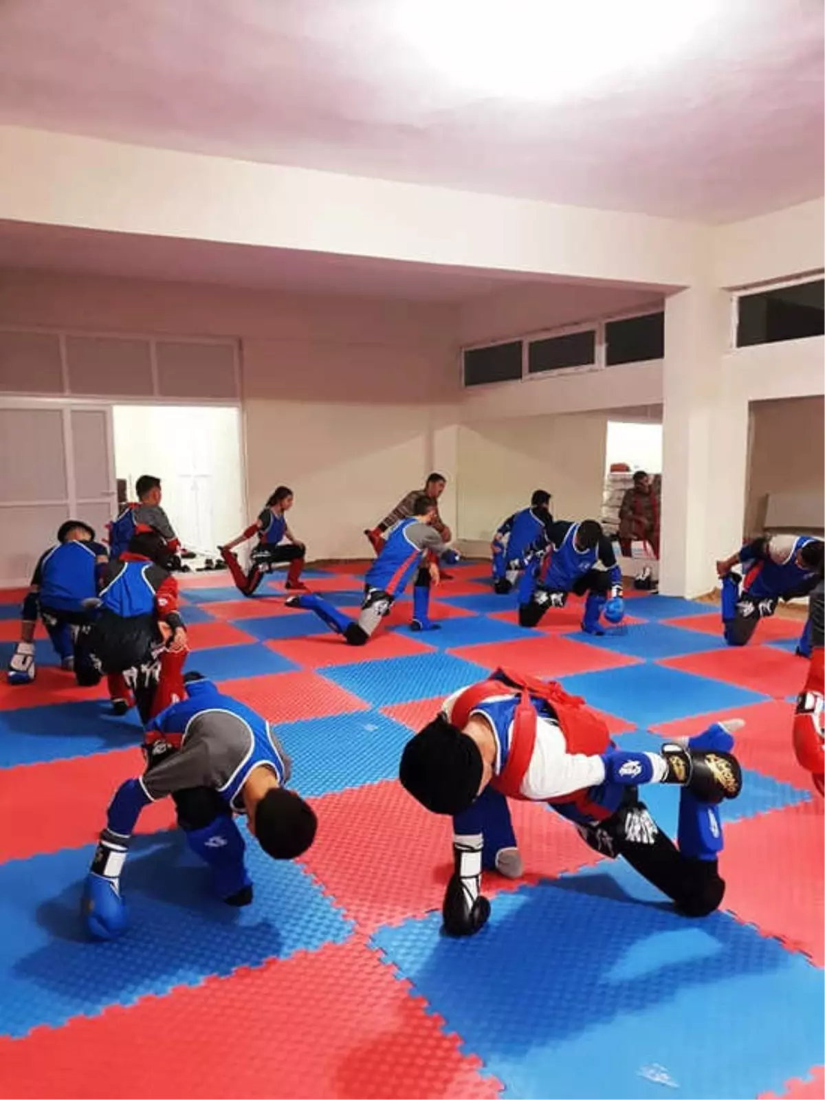 Tufanbeylili Gençler Muay Thai Öğreniyor