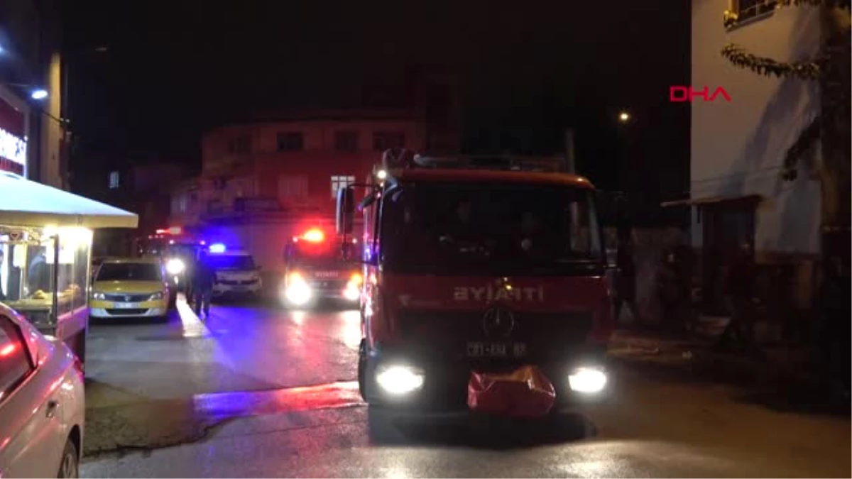 Adana Otomobil ile Cip Çarpıştı 3 Yaralı
