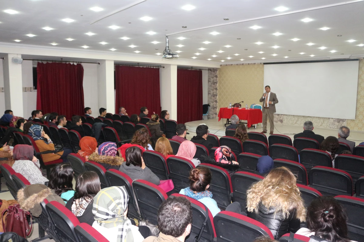 Ağrı\'da "2023 Yılı Türkiye Eğitim Vizyon Belgesi" Konferansı