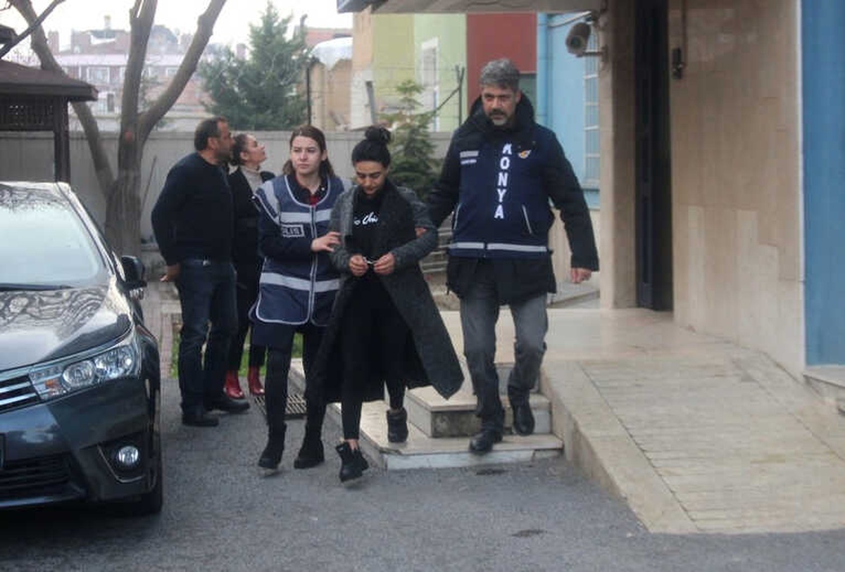 Amcasının Ölümüne Sebep Oldu, Annesiyle Birlikte İntihar Süsü Verdi