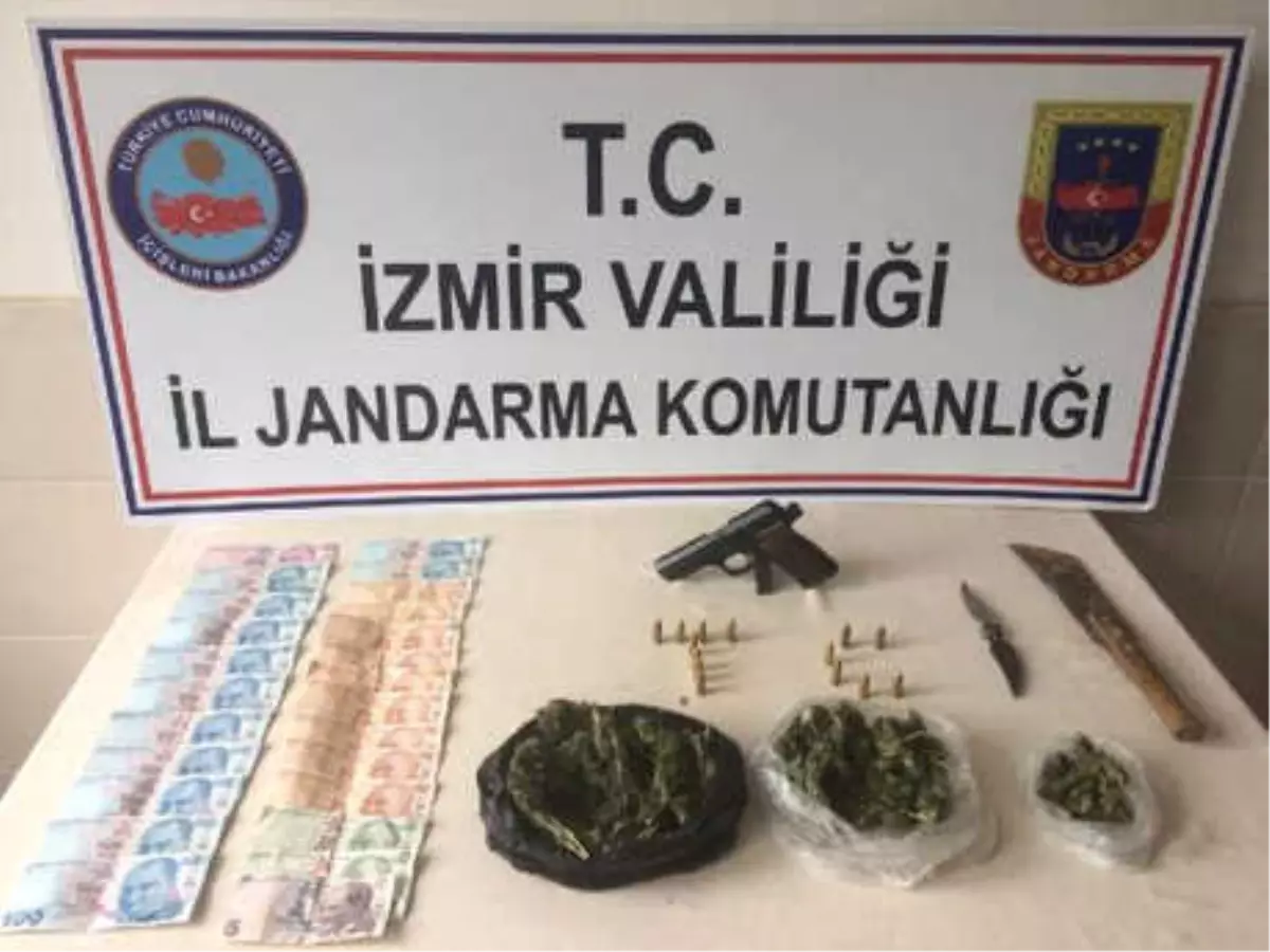 İzmir\'de Uyuşturucu Operasyonu: 1 Gözaltı 1 Tutuklama