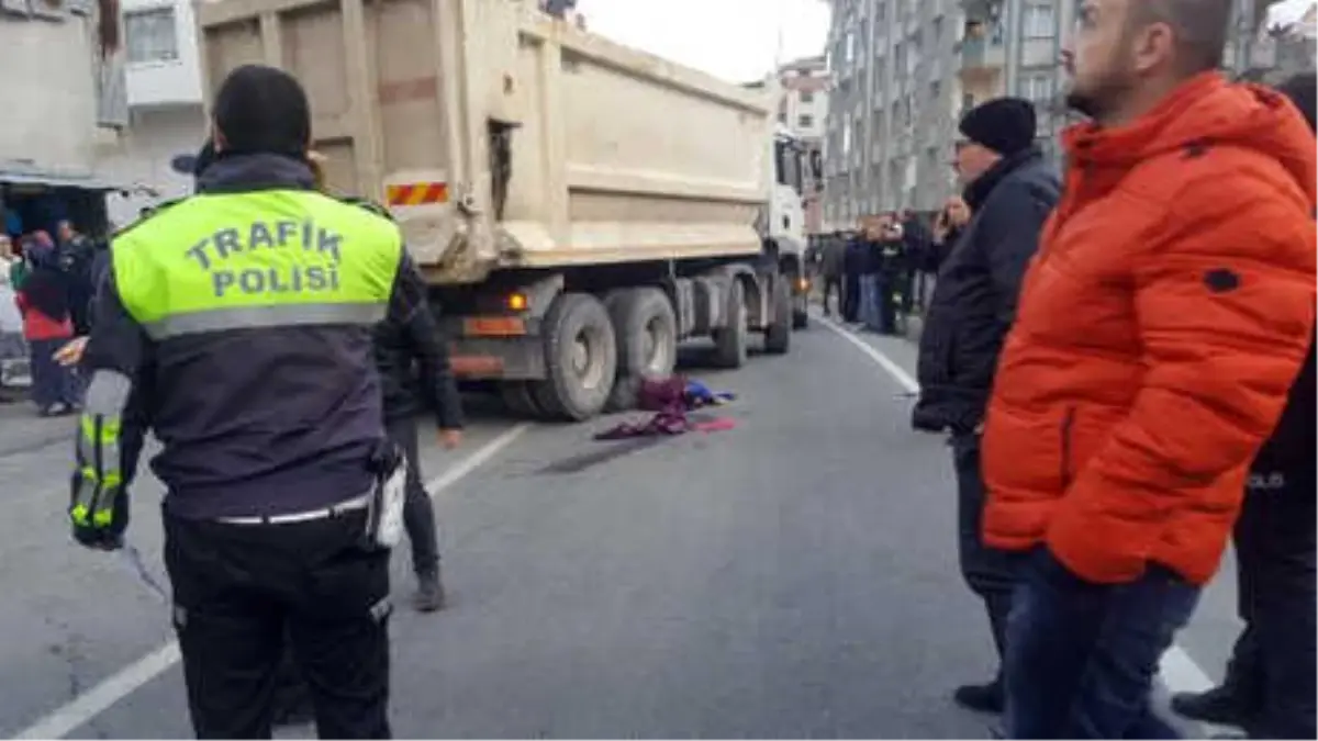 Rize\'de Harfiyat Kamyonu Dehşeti; Anne ve Okula Götürdüğü Kızı Öldü