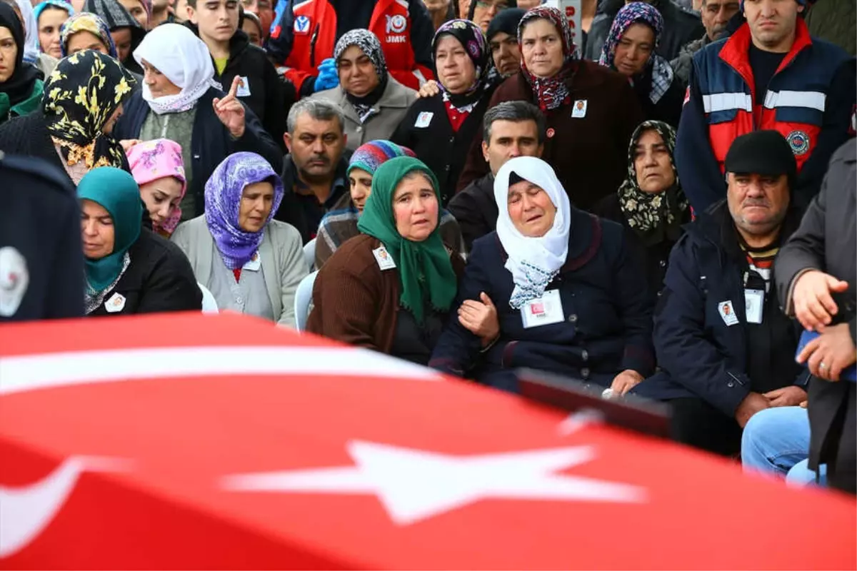 Şehit Polis Memuru Son Yolculuğuna Uğurlandı