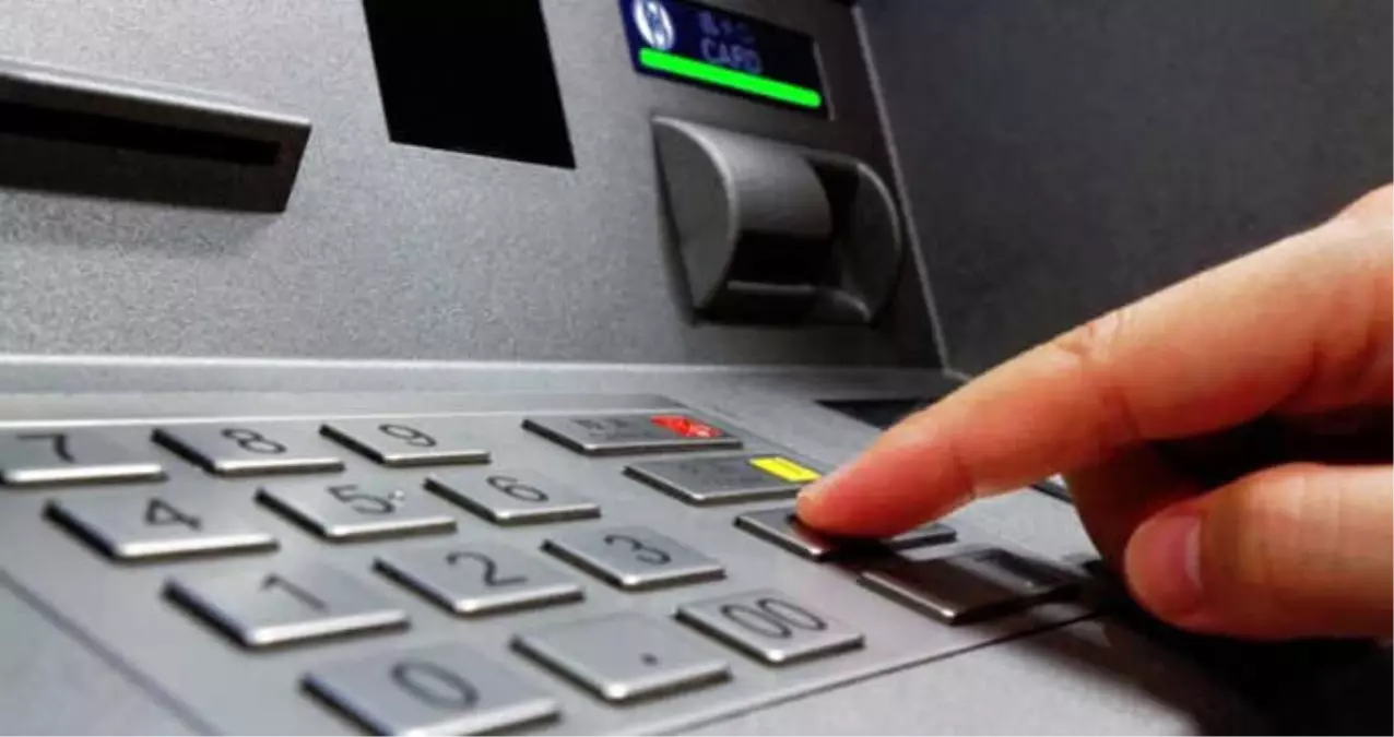 Üreticiler Uyardı: Hindistan 2019 Yılında ATM\'siz Kalabilir