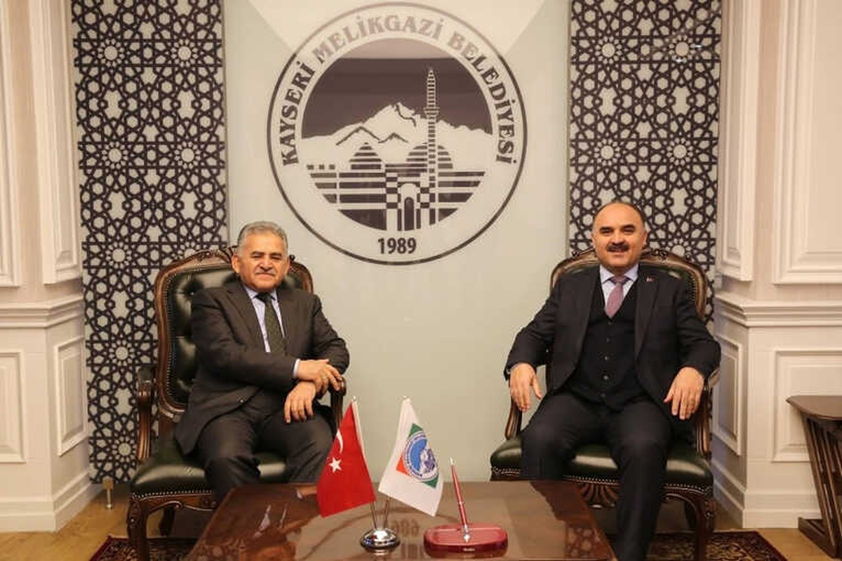 Vali Şehmus Günaydın Başkan Büyükkılıç\'ı Ziyaret Etti