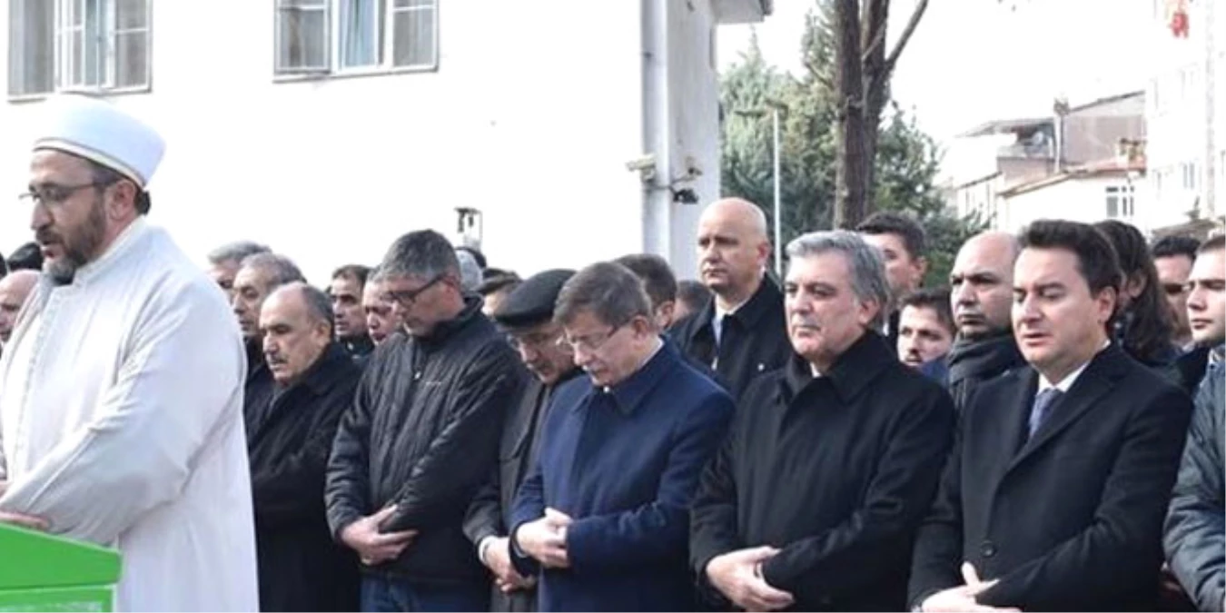 Abdullah Gül\'e Yakın İsim, Parti Kuracağı İddialarını Yalanladı