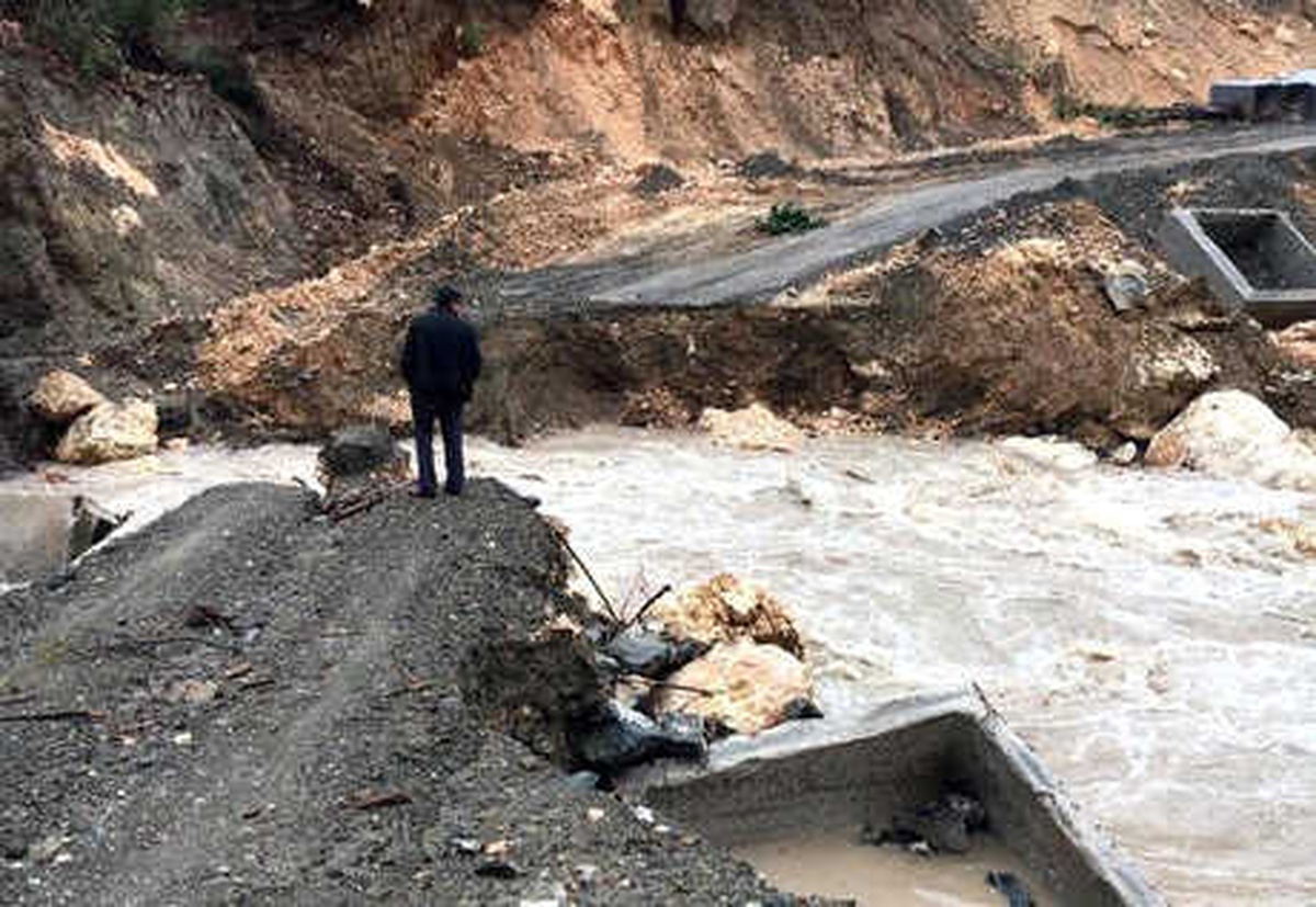 Aşırı Yağışlar Menfez Köprüyü İkinci Kez Yıktı