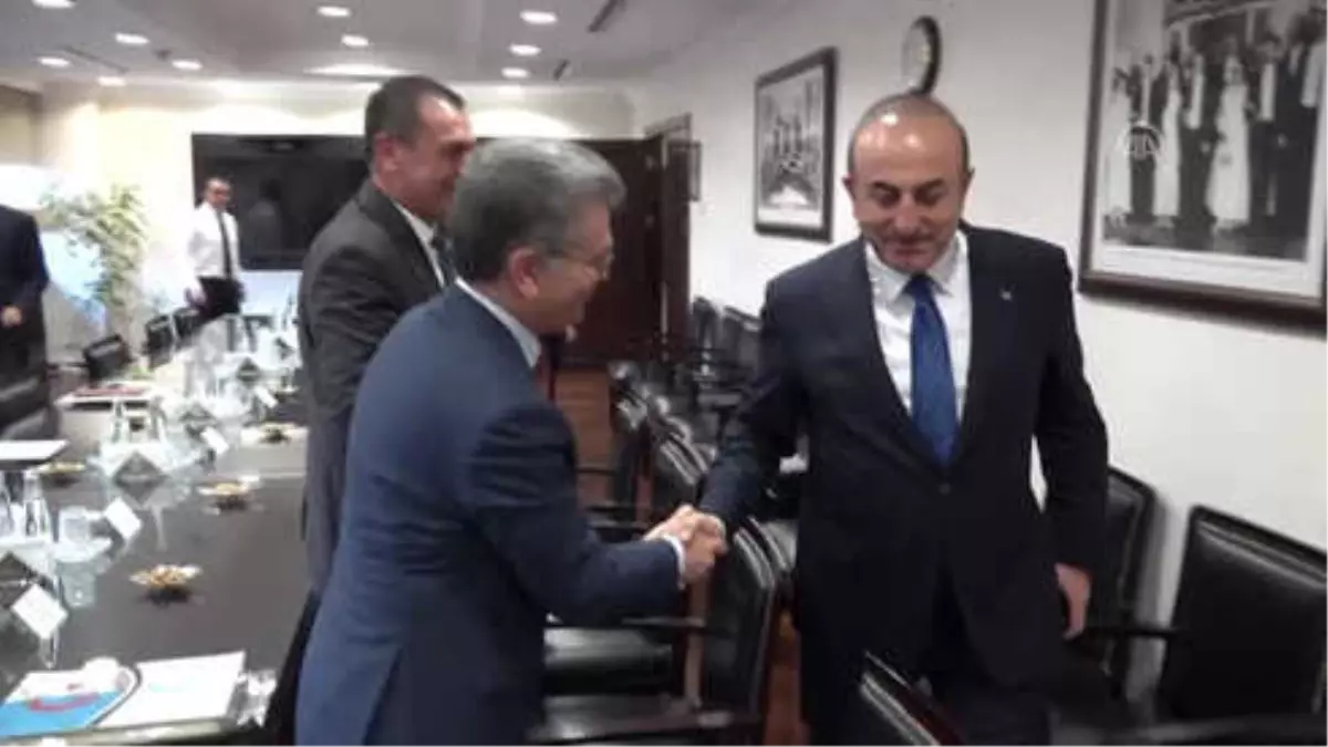 Bakan Çavuşoğlu, Suriye Türkmen Meclisi Başkanı Cuma\'yı Kabul Etti