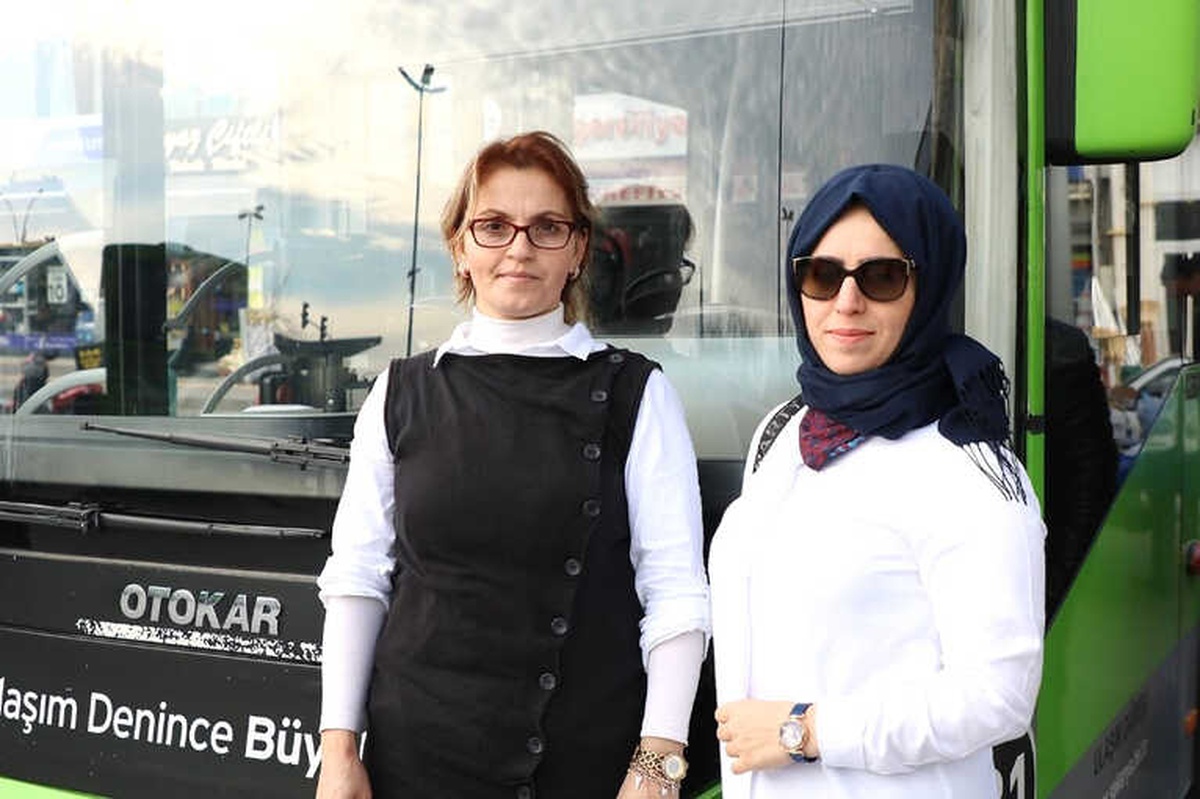 Büyükşehir\'in Kadın Şoförleri Direksiyon Başında