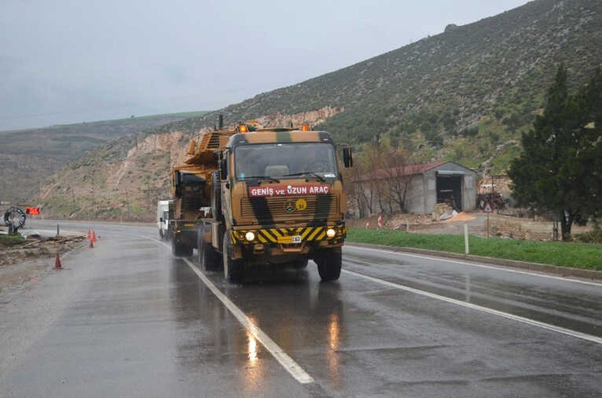Hatay\'da Sınır Birliklerine Sevkiyat