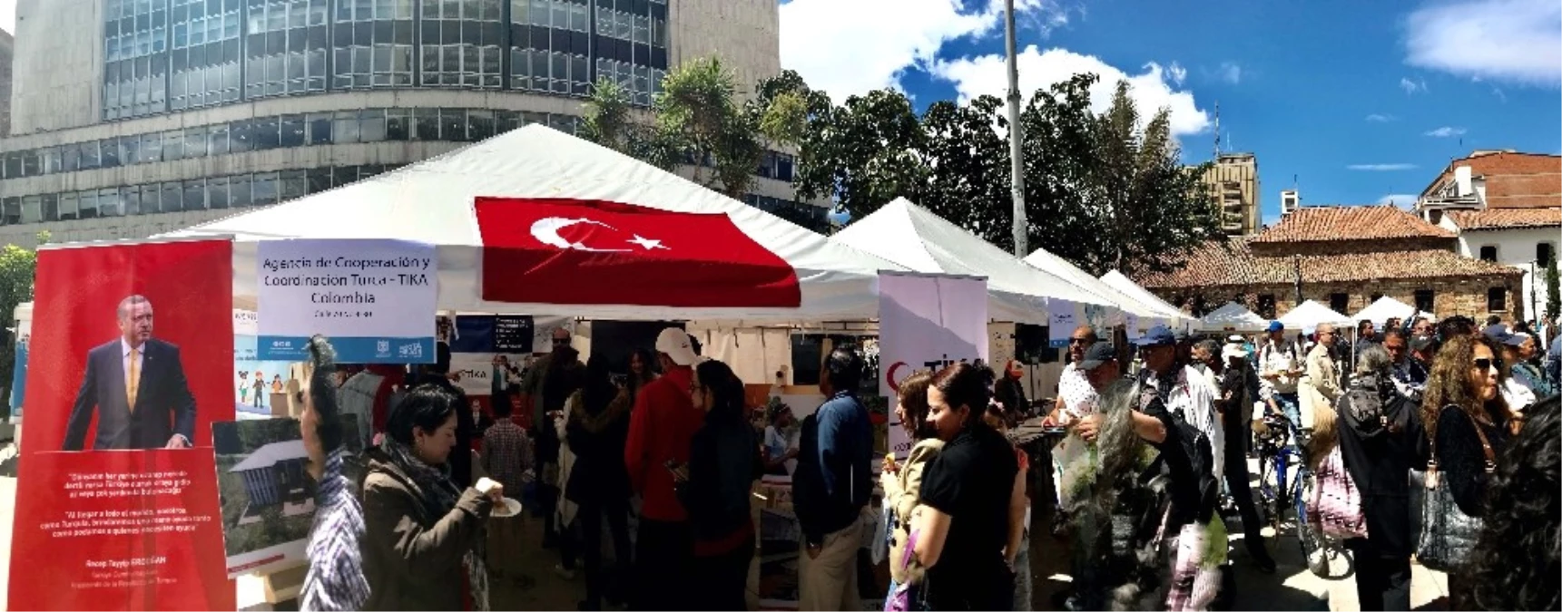 Tika Kolombiya\'da Uluslararası Göçmen Festivali\'nde Türkiye\'yi Tanıtıyor