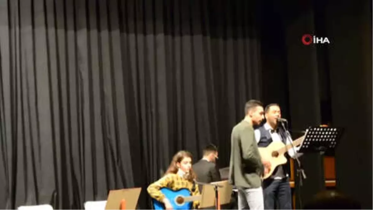 Yaşadıkları Acıları Tiyatro ile Anlattılar...mültecilerden 5 Dilde Türkiye\'ye Teşekkür