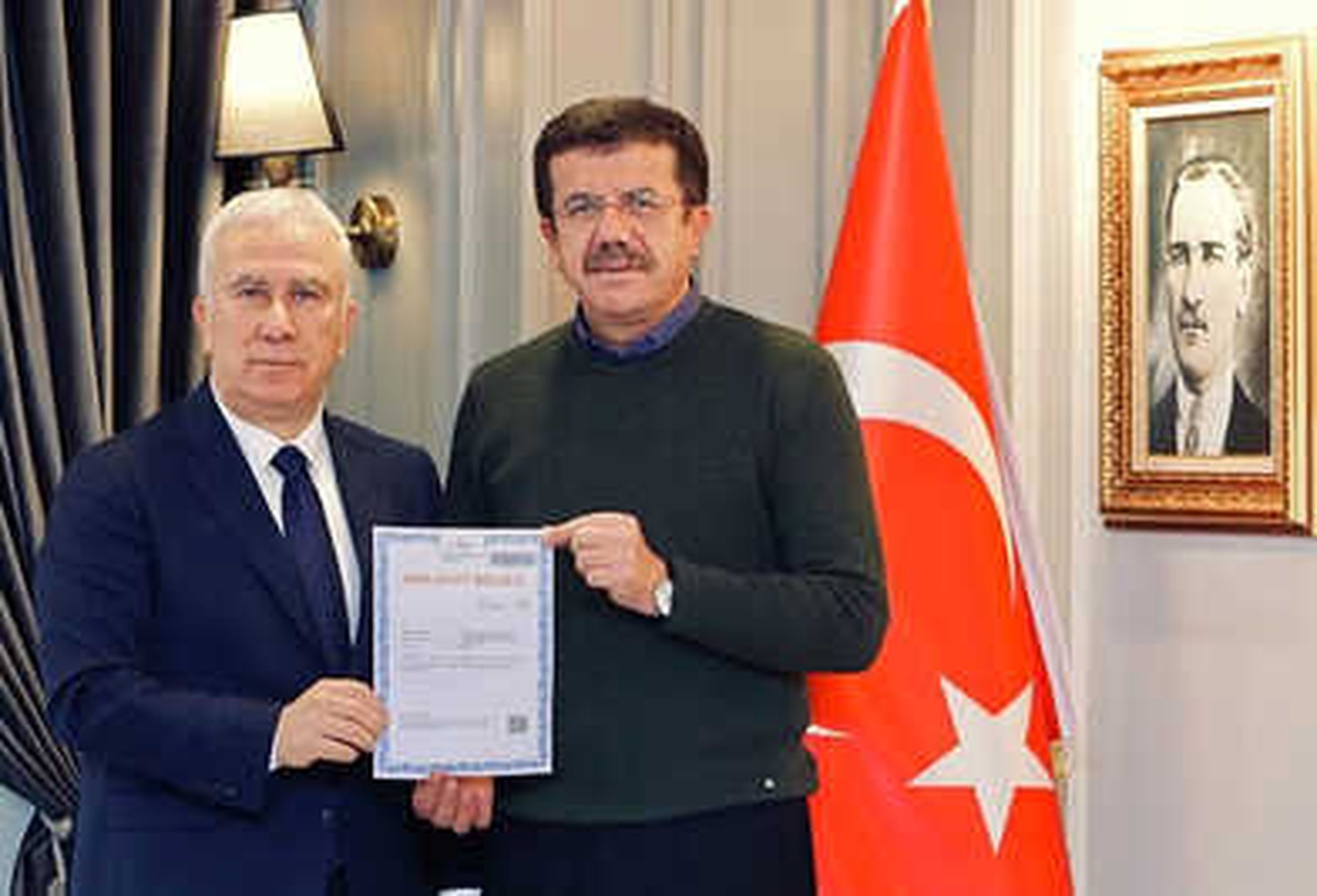 Zeybekci\'den Karşıyaka Stadı\'na İlişkin Müjde
