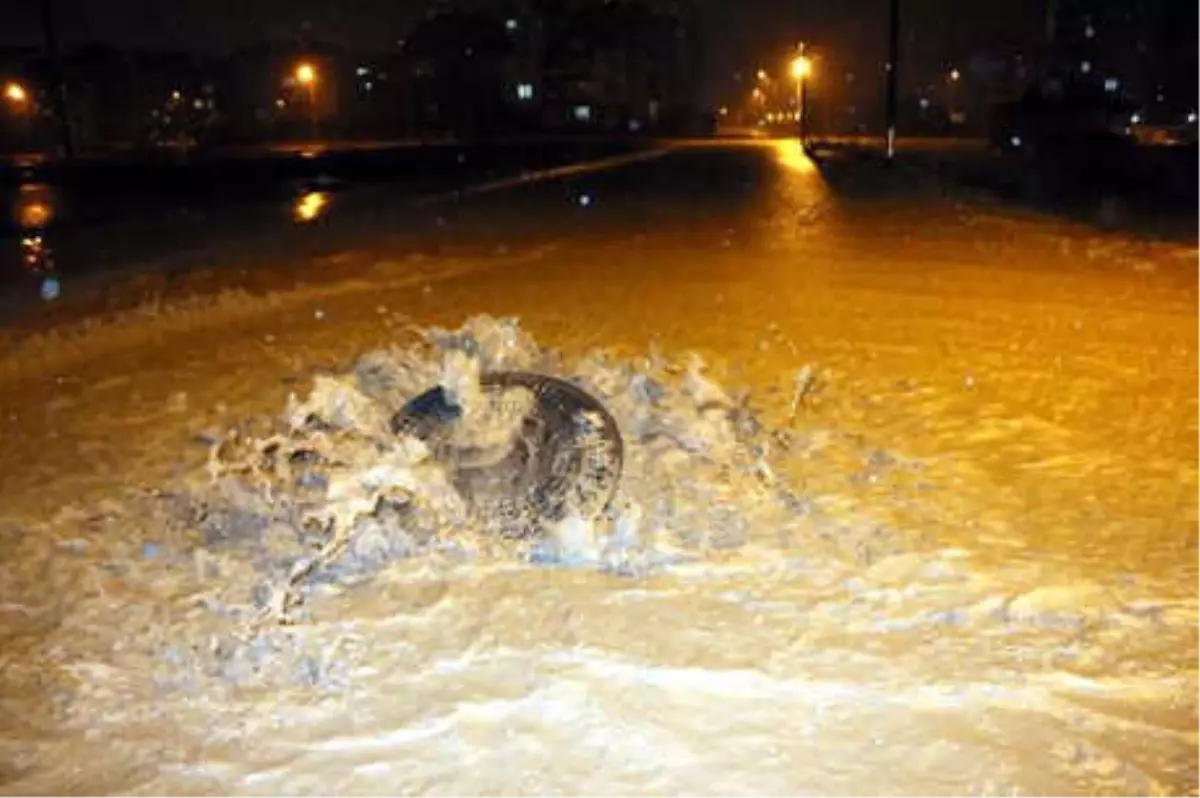 Adıyaman\'da Yağmur, Hayatı Olumsuz Etkiledi