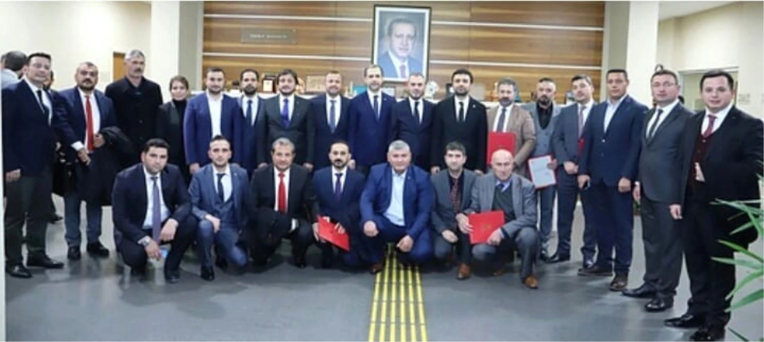Antalya\'da AK Parti\'ye 5 Yeni ile Başkanı Atandı