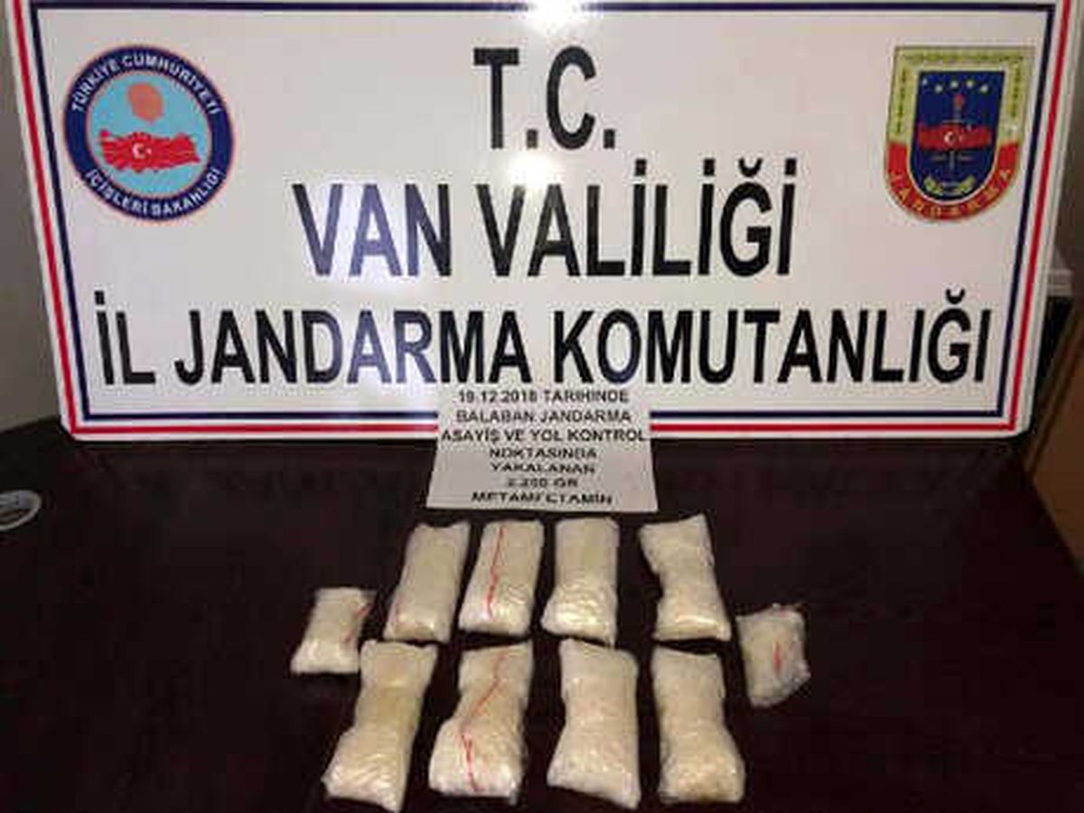 Bilgisayar Çantasında Uyuşturucu Ele Geçirildi