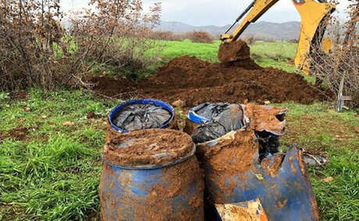 Lice\'de 175 Kilo Esrar ve Patlayıcı Ele Geçirildi
