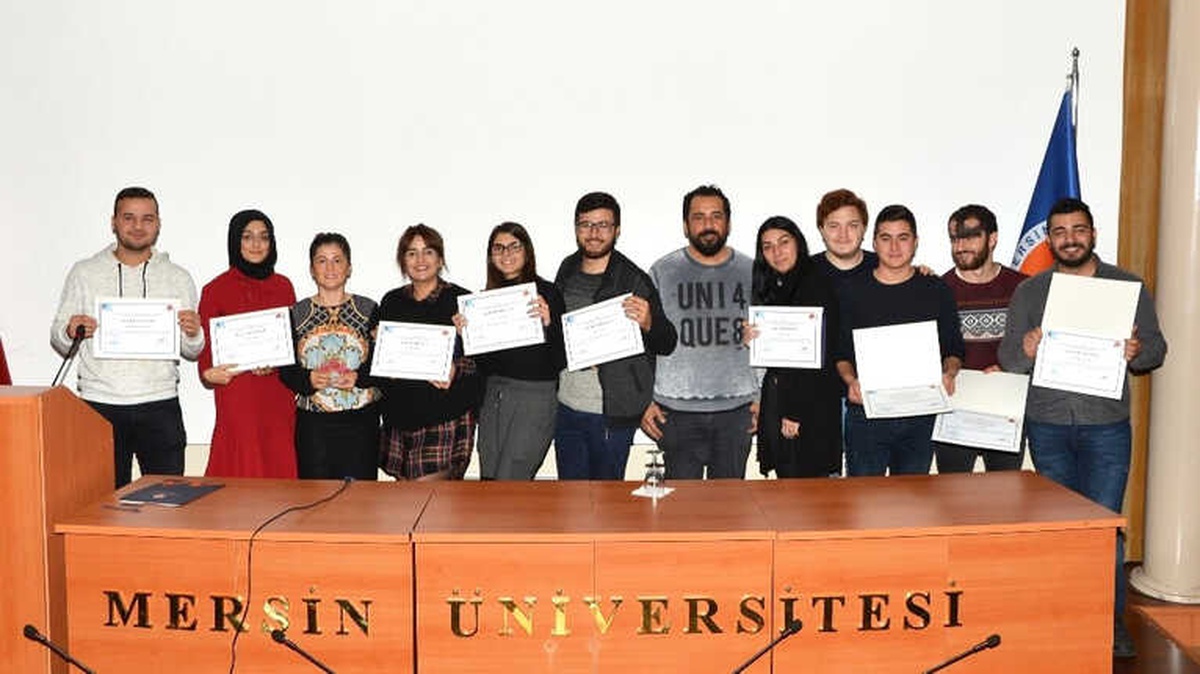 Meü\'de "Geleneksel Sanatlarda Genç Girişimciler" Semineri