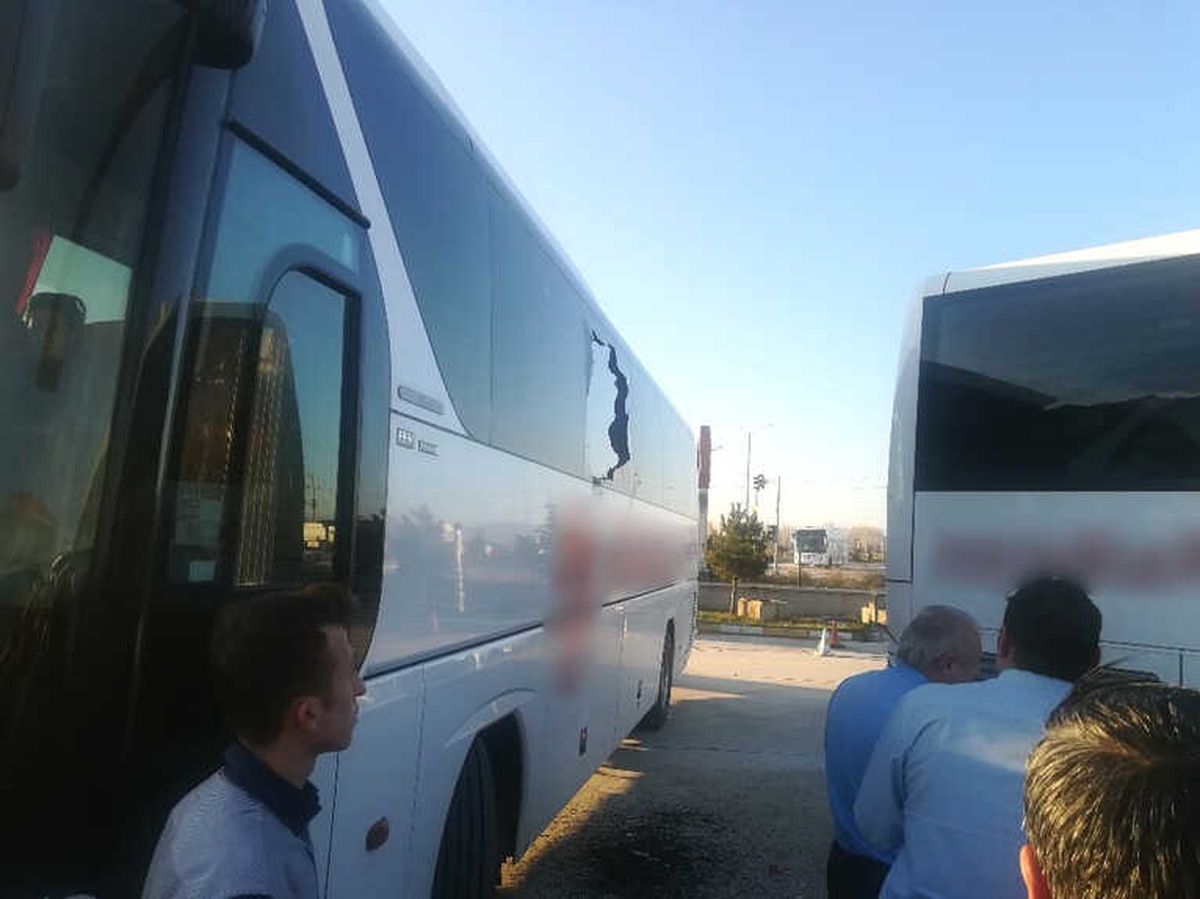 Sandıklı\'da İki Otobüs Çarpıştı