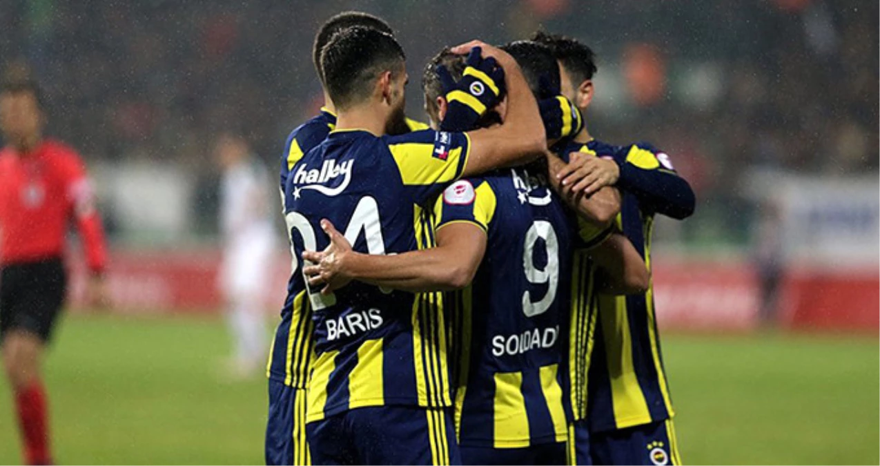 Fenerbahçe, Giresunspor\'u 5-2 Mağlup Ederek, Ziraat Türkiye Kupasında Bir Üst Tura Çıktı