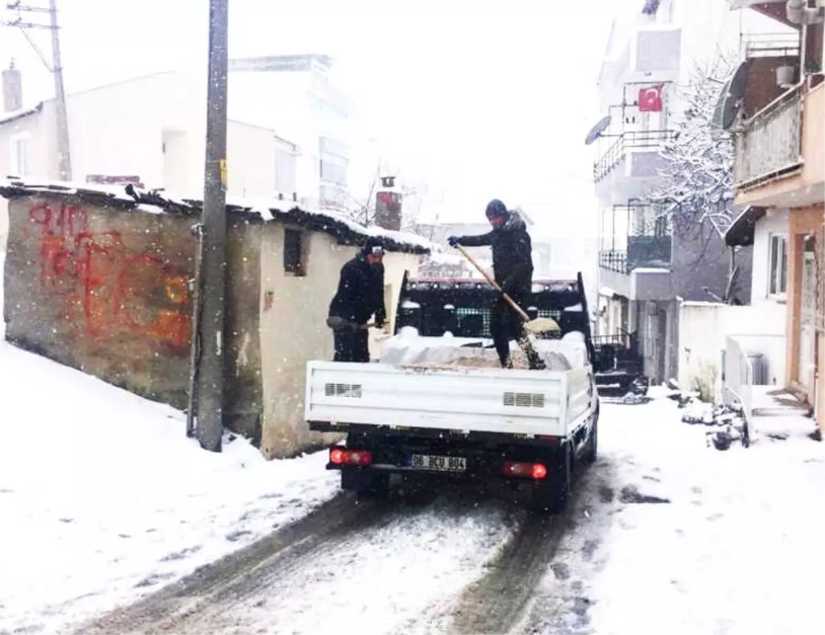 Tekirdağ Büyükşehir Belediyesinden Kar Mesaisi