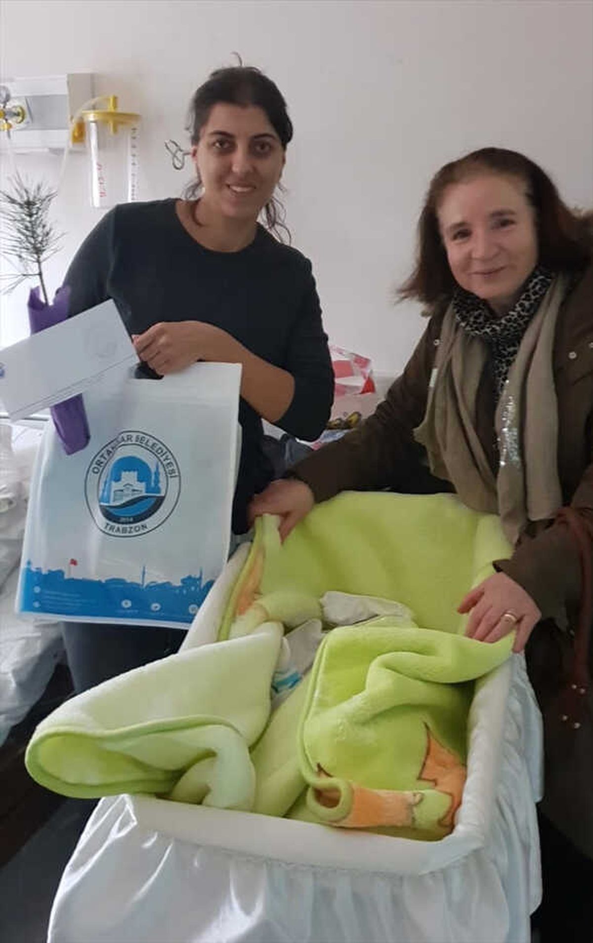 Trabzon\'da Bebekler Doğduklarında Dikilen Fidanlarla Büyüyor