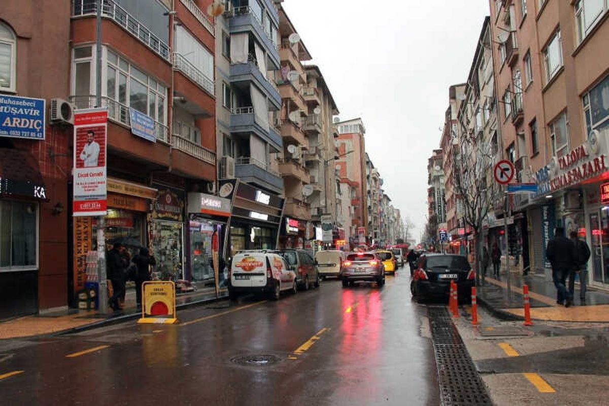 Yalova Sarsıldı