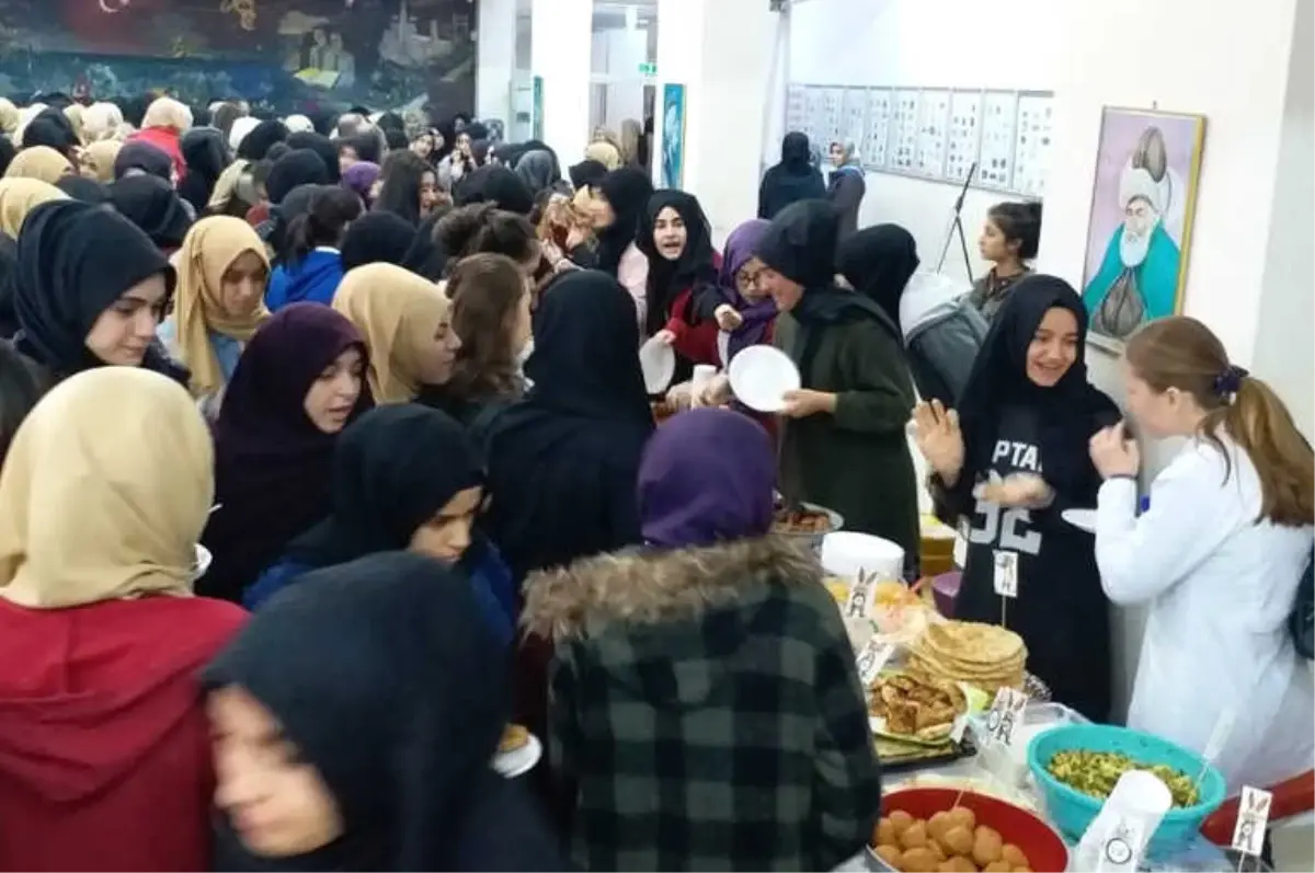 Yemen Için Kermes Düzenledi