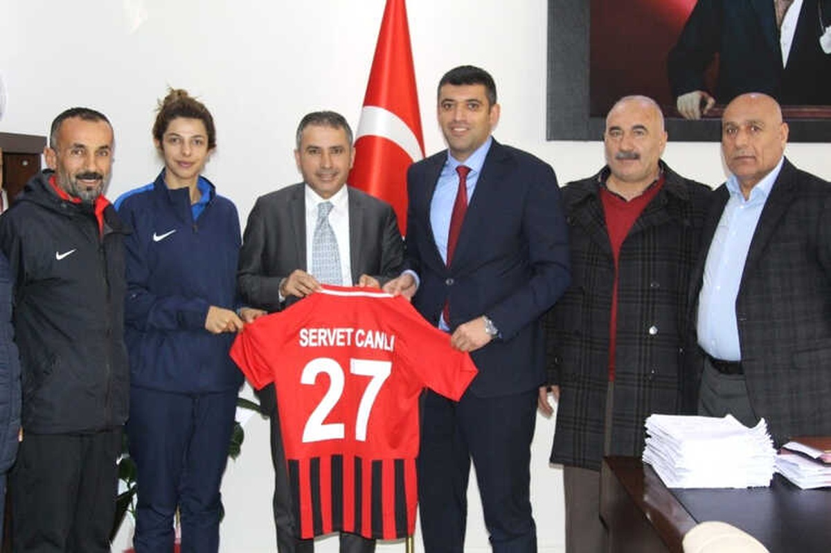 Yüksekova Belediyespor Heyetinden Ziyaretler