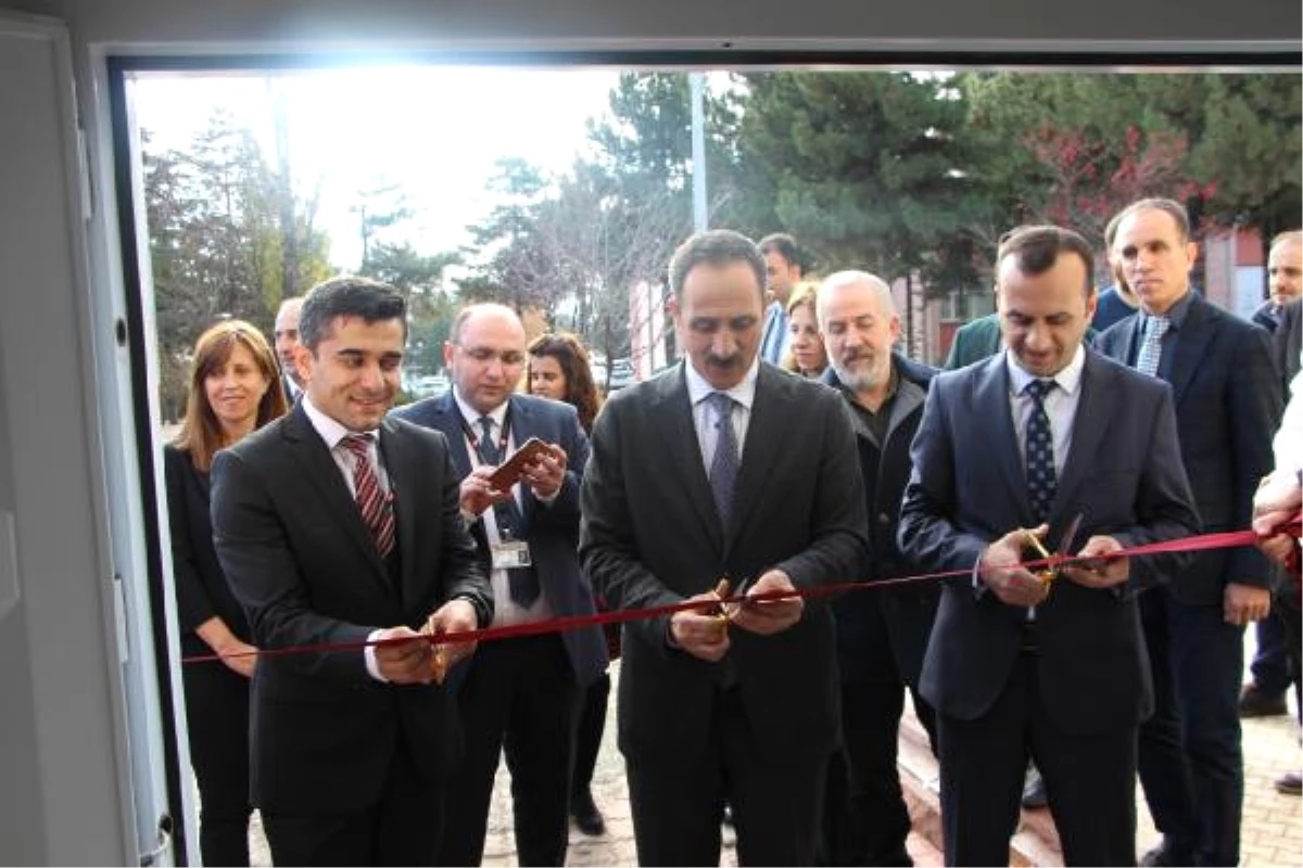 Elazığ\'da Büyük Veri ve Yapay Zeka Laboratuvarı Açıldı