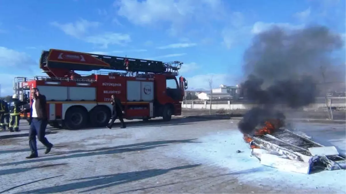 Erciş\'te Gerçeğini Aratmayan Yangın Tatbikatı