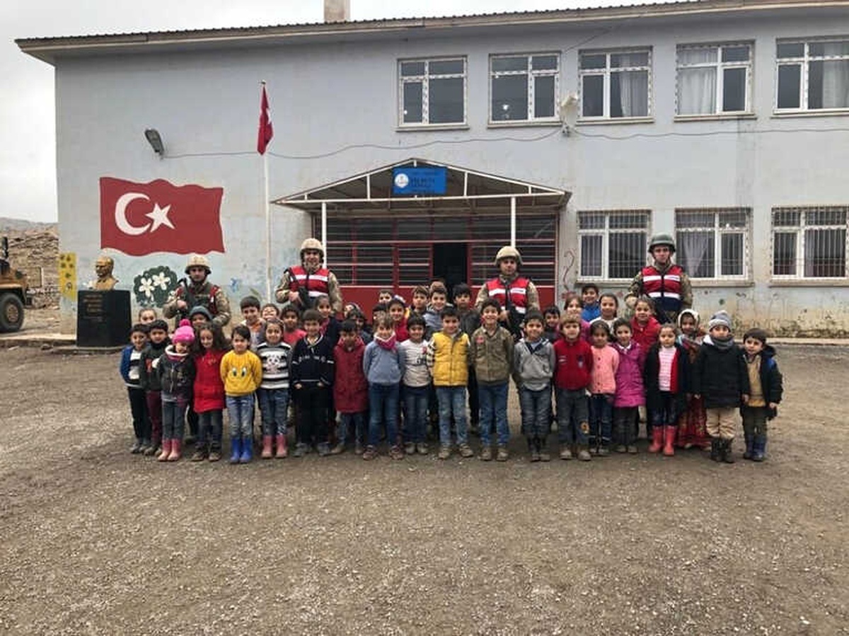 Jandarmadan Asayiş ve Trafik Uygulaması