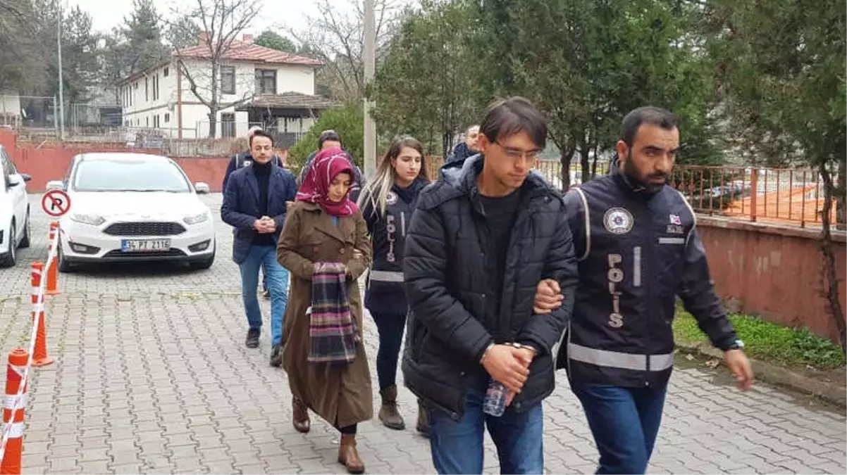 Karabük Merkezli 2 İlde Fetö Operasyonunda 3 Kişi Gözaltına Alındı