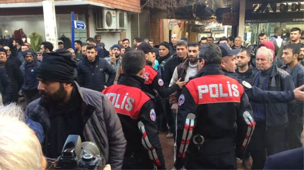 Kuyumcu Dükkanı Polis Eşliğinde Açıldı