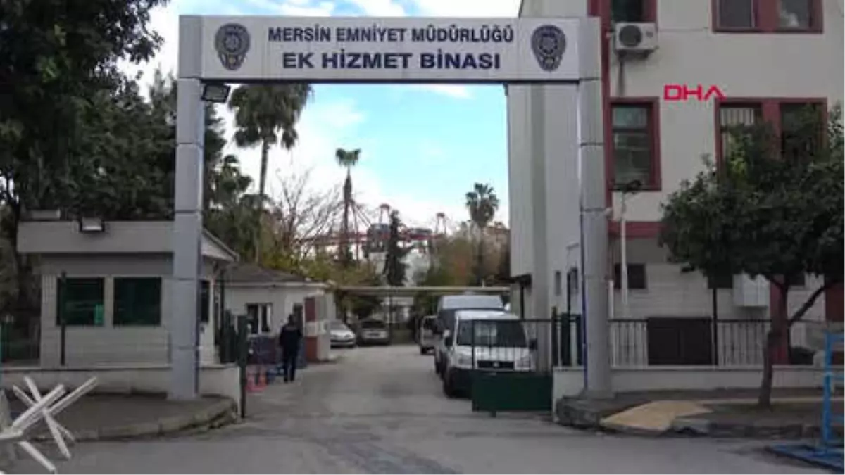 Mersin Kendisini \'Savcı\' Olarak Tanıtan Dolandırıcılık Şüphelisi Yakalandı