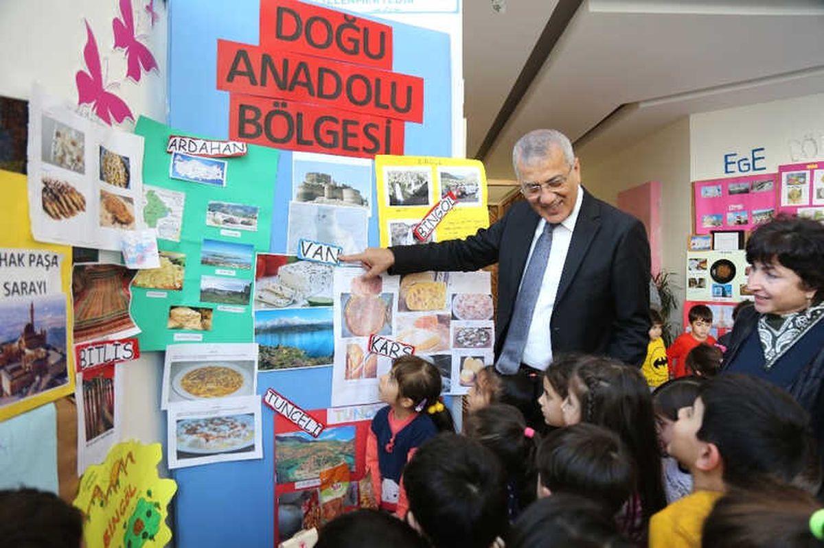 Mezitli\'de Miniklerden "Yerli Malı" Etkinliği