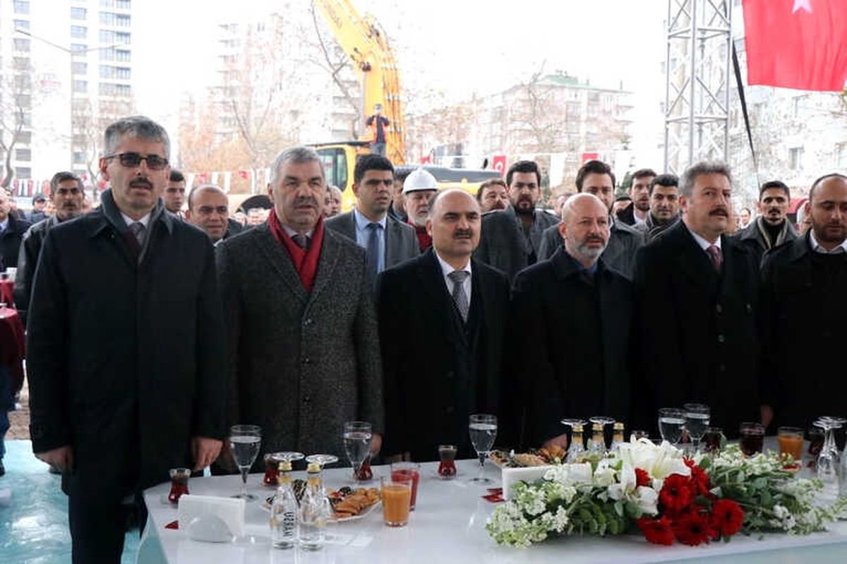Mustafa Çelik: "Zorlukları Bahane Etmedik, Hep Çalıştık"