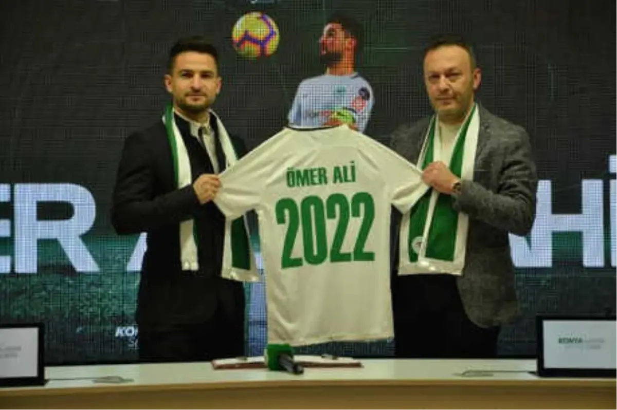 Ömer Ali Şahiner 3 Yıl Daha Atiker Konyaspor\'da