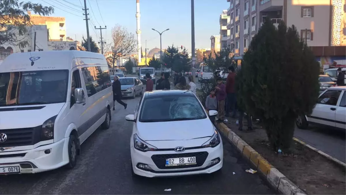 Otomobilin Çarptığı Kişi Yaralandı