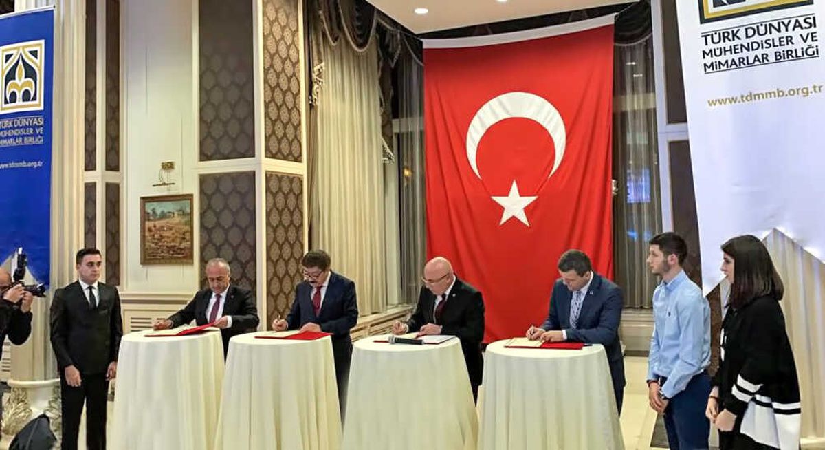 Rektör Çomaklı, Tdmmb Genel Kurul Toplantısına Katıldı