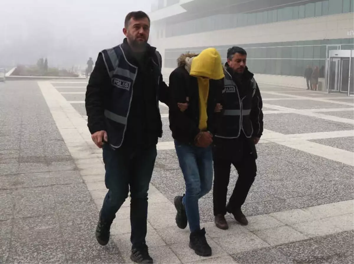 Sahte Polisi, Evine Girdiği Kadının Uyanıklığı Yakalattı