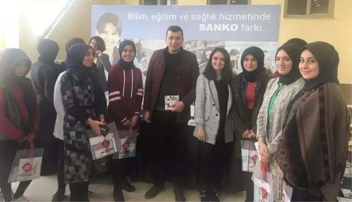 Sanko Üniversitesi Osmaniye\'de Eğitim ve Kariyer Fuarına Katıldı