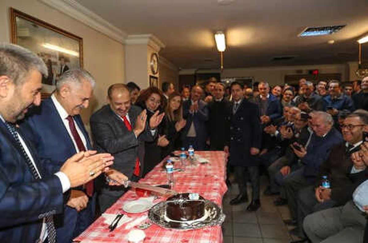 TBMM Başkanı Yıldırım\'dan Taksicilere Ziyaret